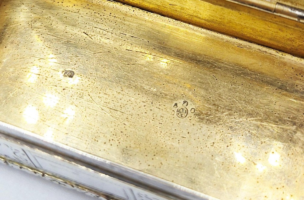 FINE AUSTRO-HUNGARIAN SOLID SILVER GILT LARGE SNUFF BOX c1846