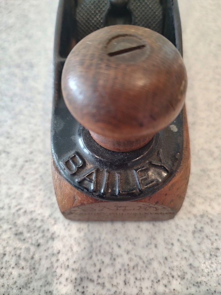 Vintage Bailey 9" Wood Plane, VG