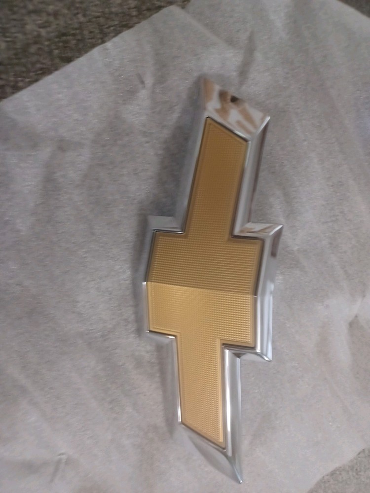 chevy bowtie emblem front grill