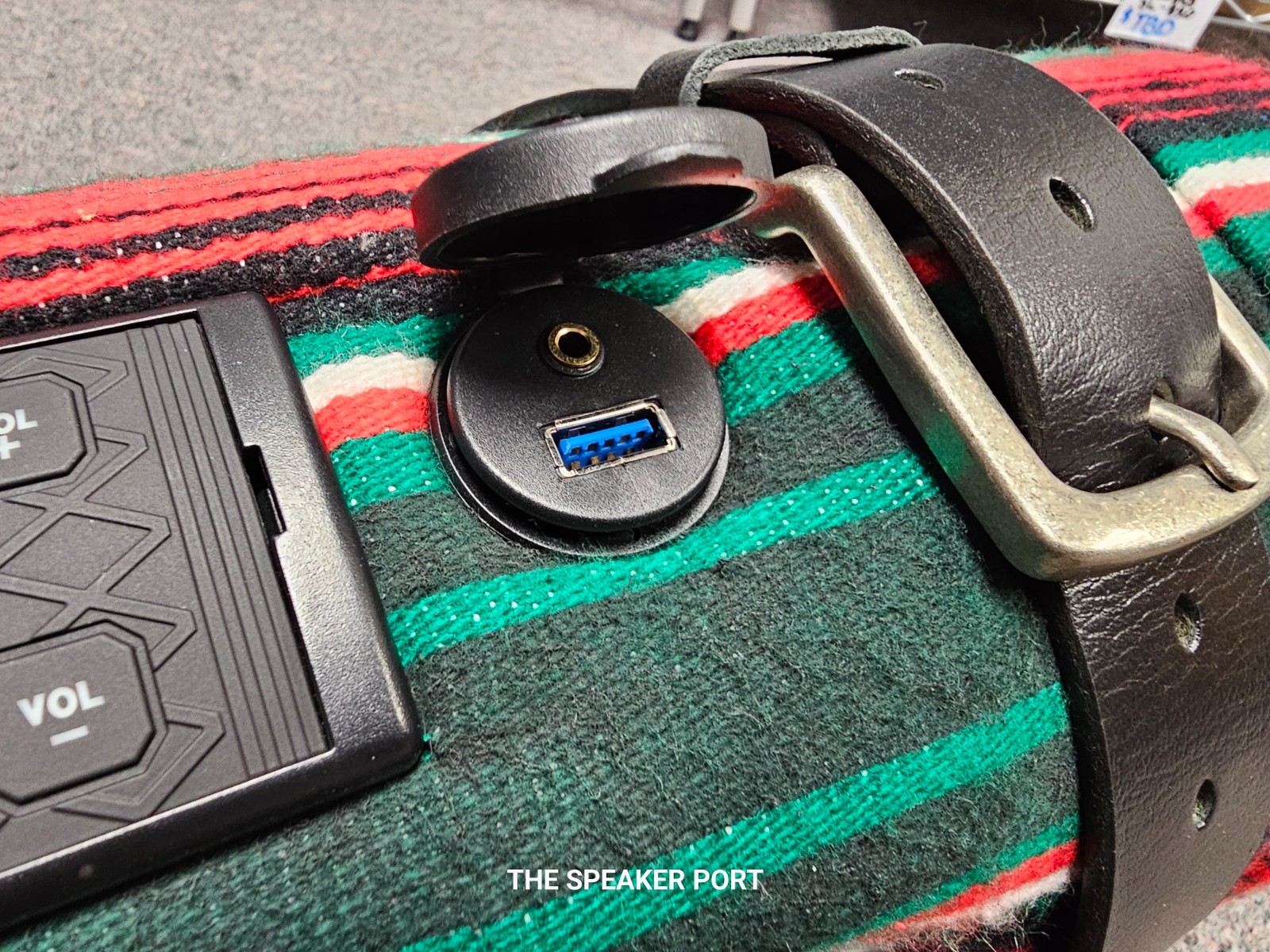 6" Bedroll - DS18 Marine Speakers, 2/2 Horn Tweeters, 1800W 4ch Amp, Bluetooth