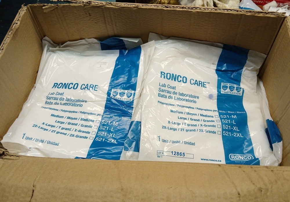 22 Ronco Care Disposable Polypropylene Lab Coats - Large