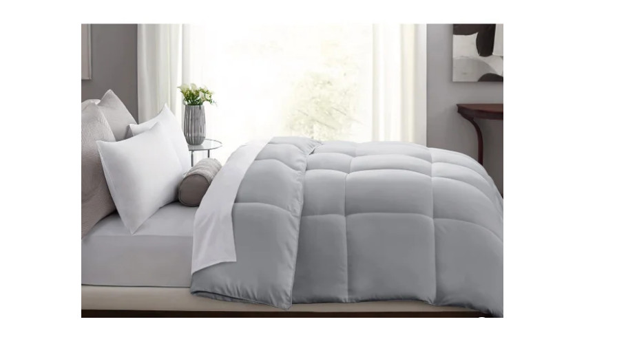Microfiber Down Alternative Comforter Gray Full/ Queen