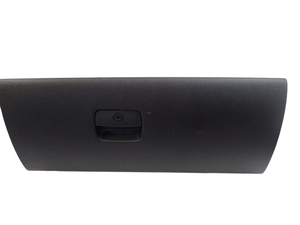 SILVRDO15 2009 Glove Box 634889