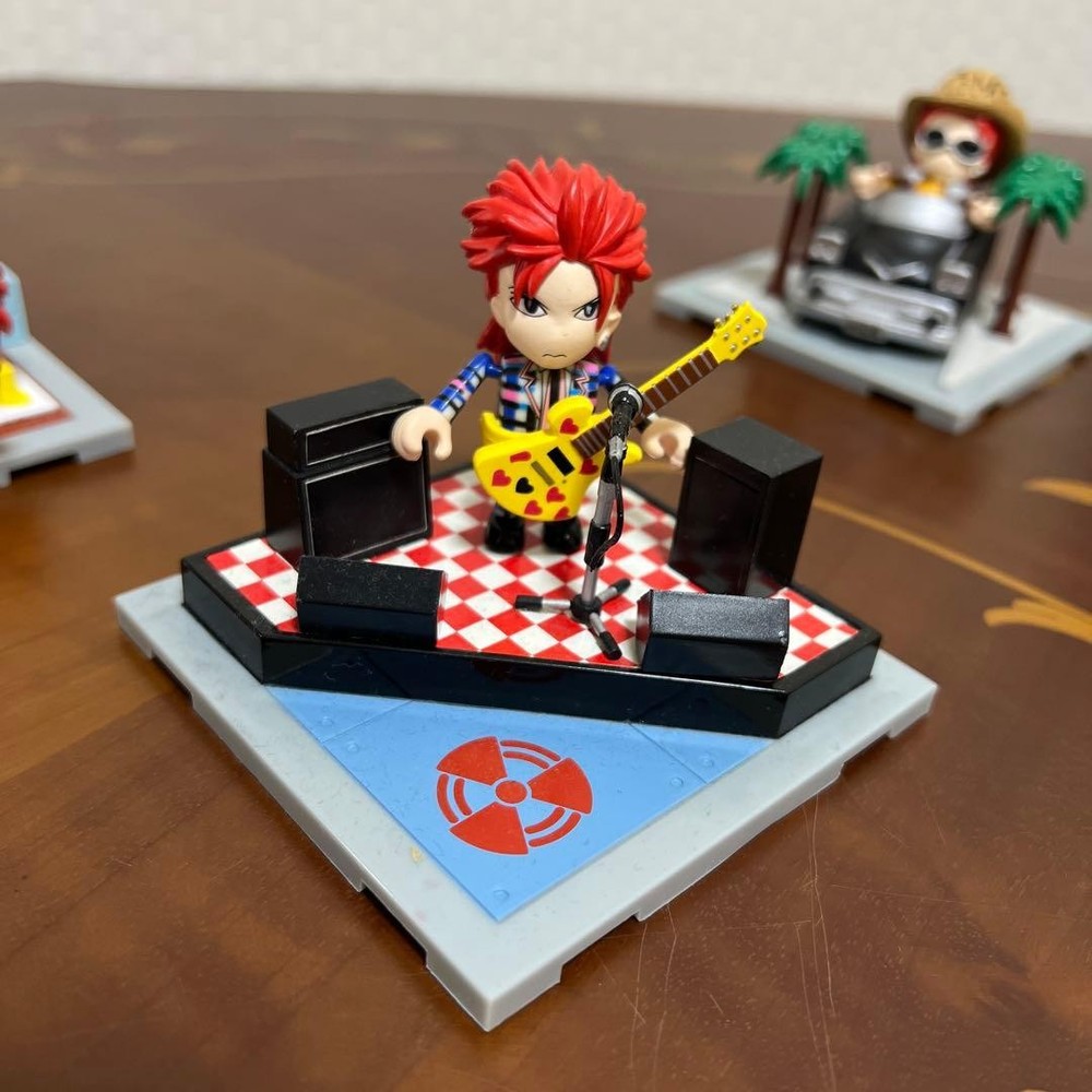 hide playset 3 types figures