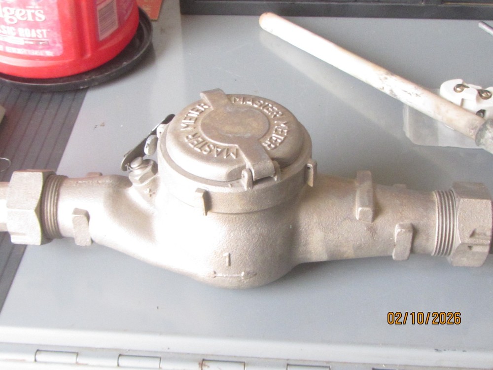 Master Meter 1" stainless steel mechanical flowmeter. New open box