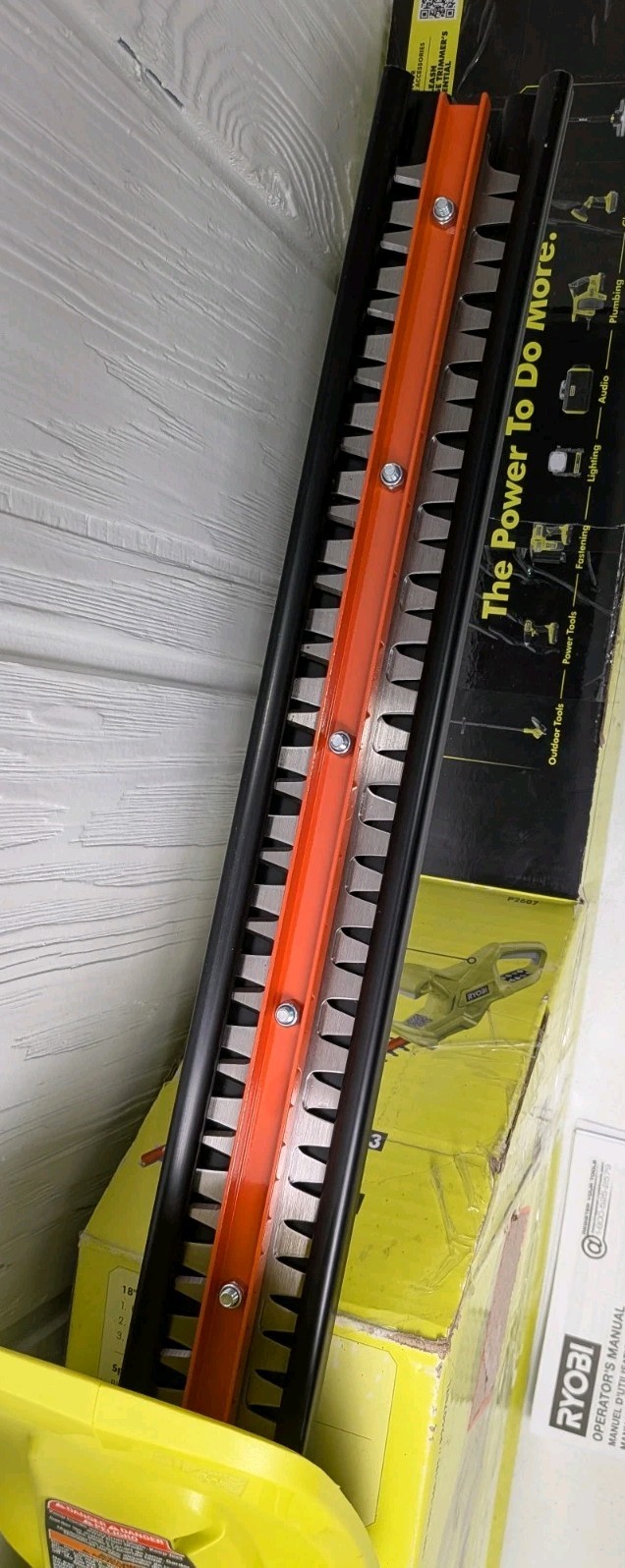 Ryobi ONE+ 18V Hedge Trimmer Dual-Action Blades 18" Battery Powered P2607, New