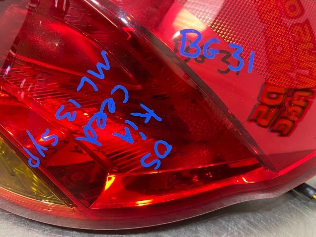 2013 KIA CEED MK2 DRIVERS SIDE RIGHT OUTER REAR LIGHT REF: BG31