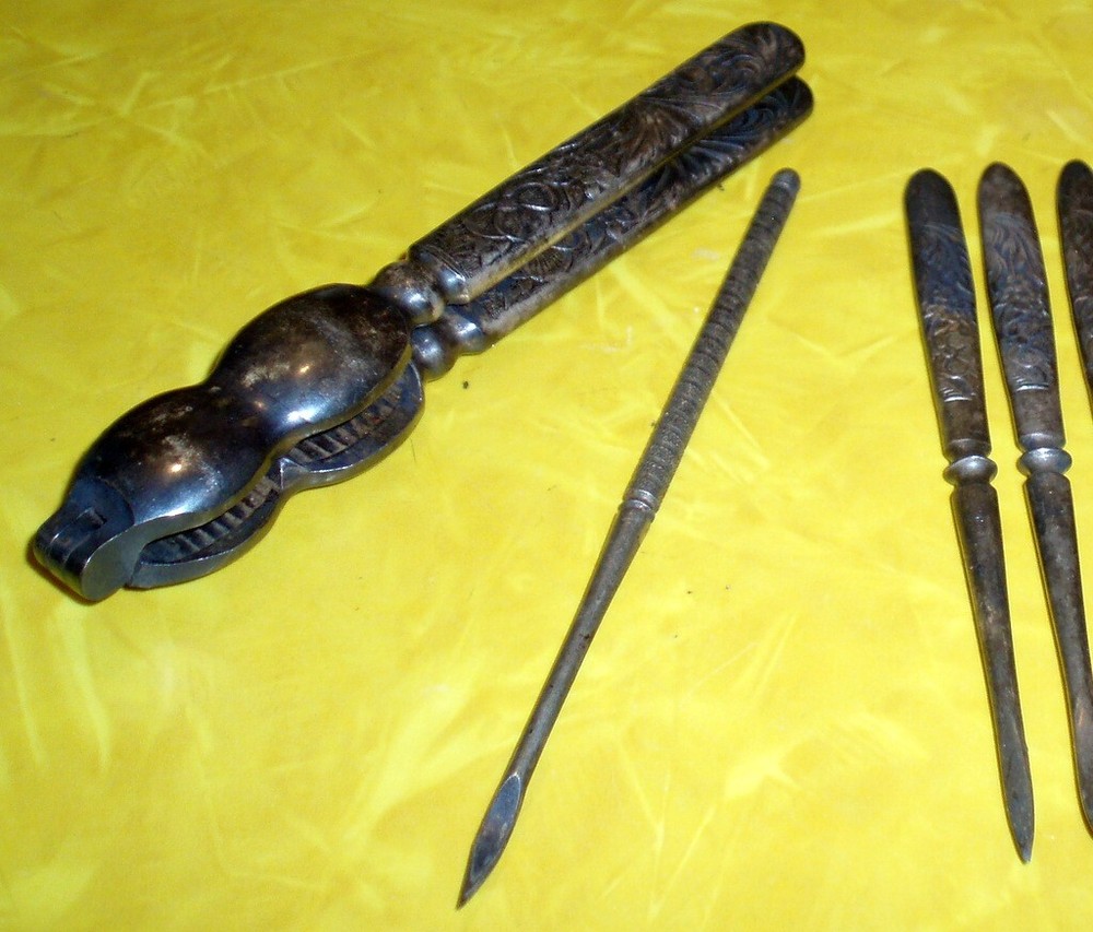 ANTIQUE VICTORIAN ROGER BROS SILVER PLATE NUTCRACKER PICK SET NUT CRACKERS