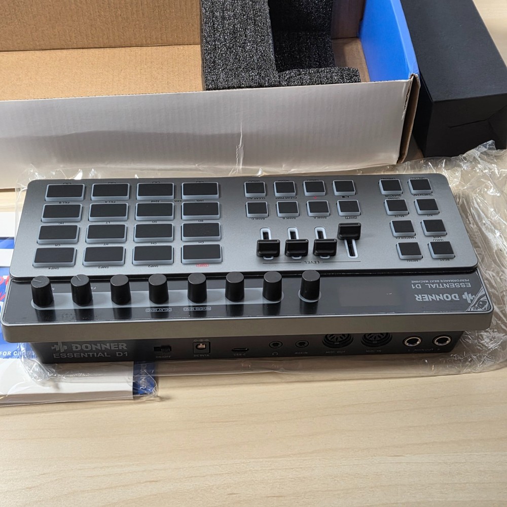 Donner Essential D1 Drum Machine Beat Sequencer COMPLETE
