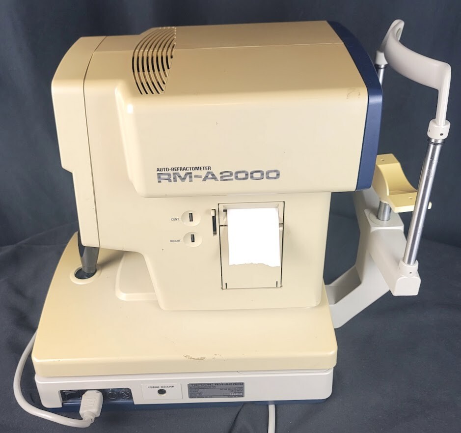 Topcon Auto-Refractometer Auto-Refractor RM-A2000! Powers Up & Knobs works