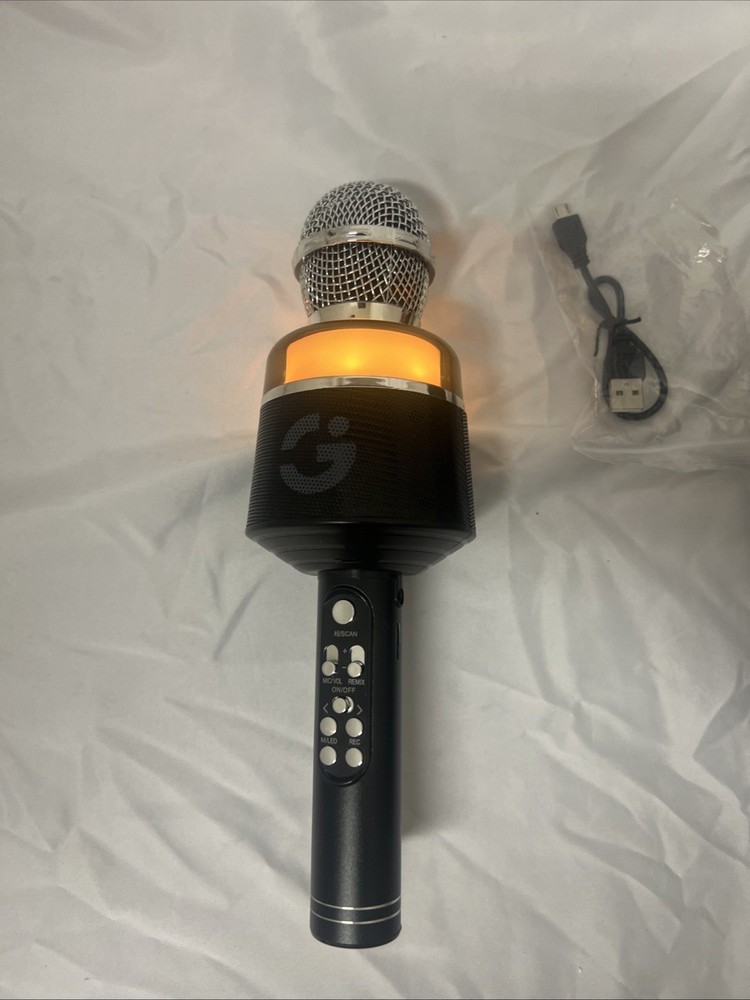Smartgear Pro Wireless Karaoke Mic Bluetooth LED Light Ring USED In Open Box -