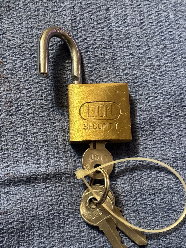 LION SECURITY Brass PADLOCK Lock w/ 3-Keys Clean