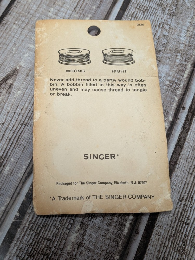 Singer Class 15 Sewing Machine Bobbins NOS #2136
