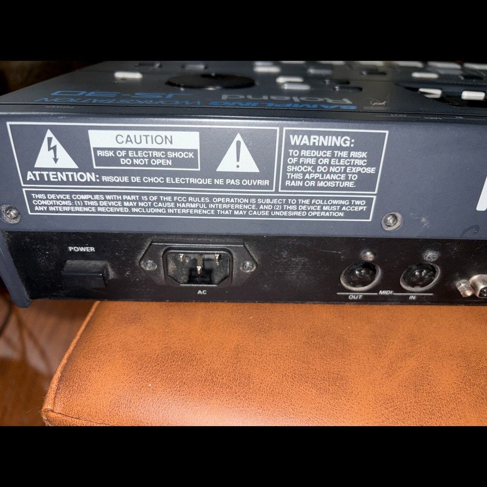 Roland JS-30 Sampling Workstation 8 Bit Sampler
