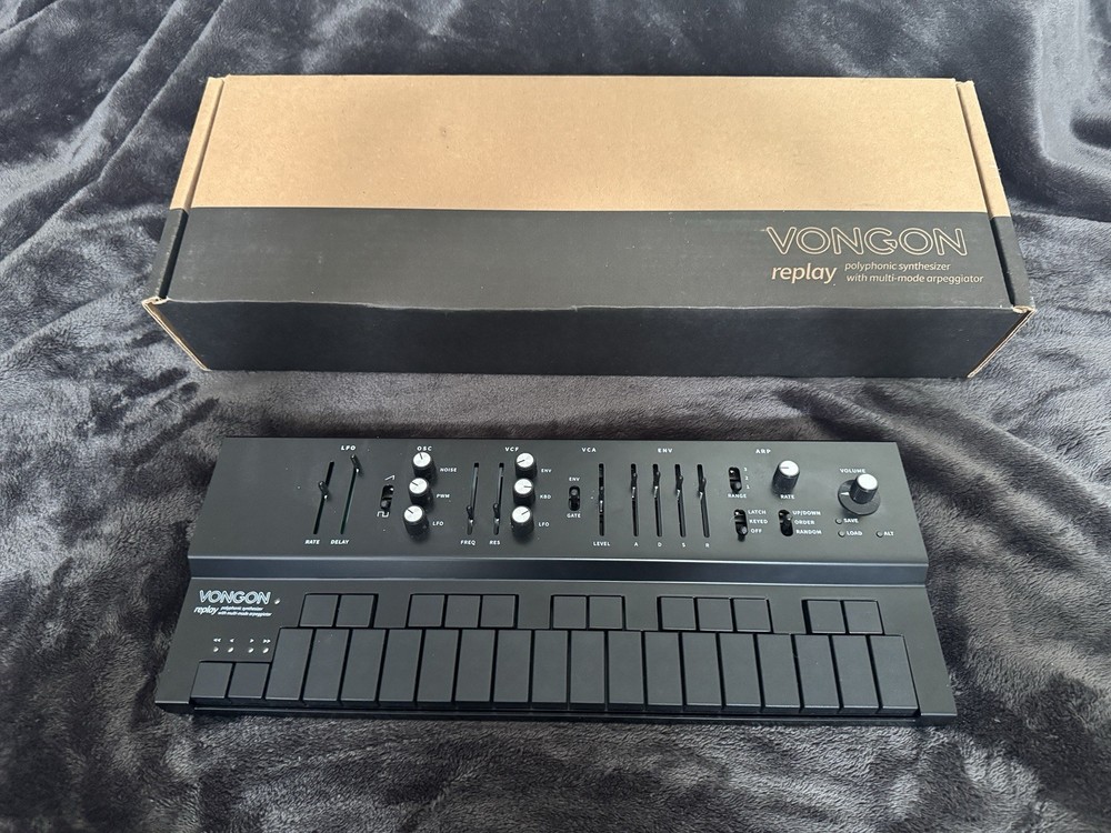 Vongon Replay Polyphonic Synth