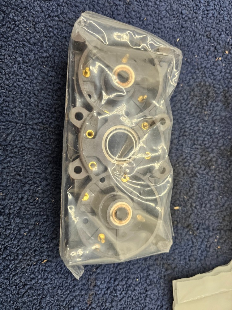 HARTZELL ENGINE TECH ES10-682054K Distributor Block Assembly