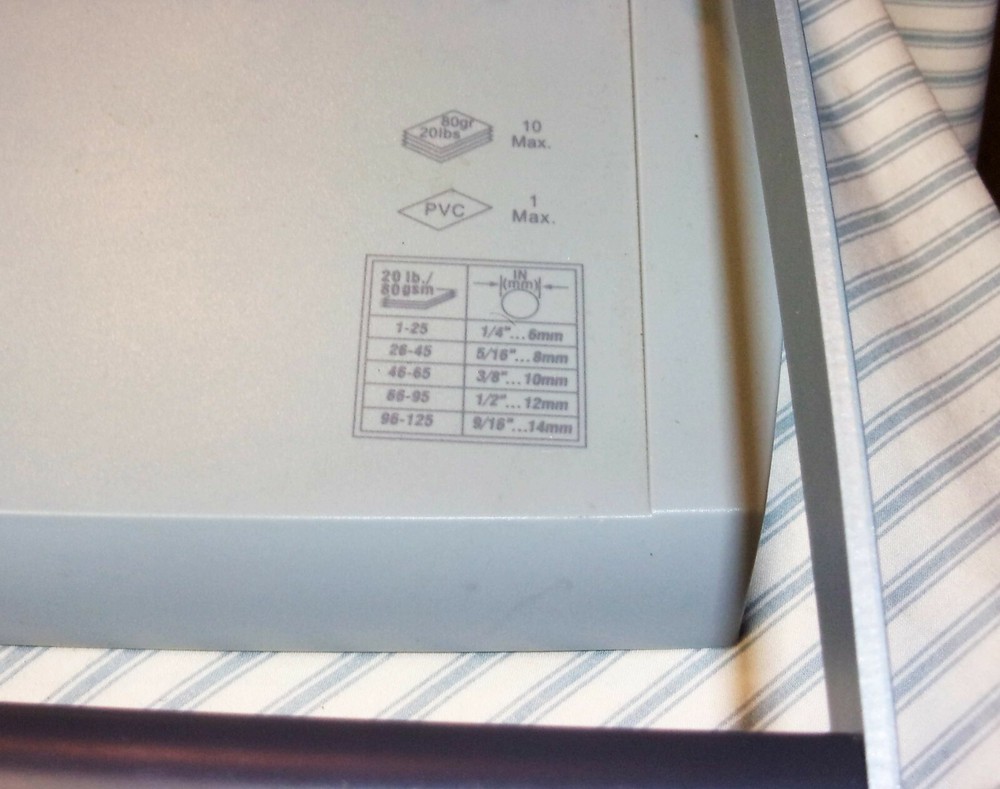 GBC COMBBIND C75 DESKTOP MANUAL BINDING SYSTEM