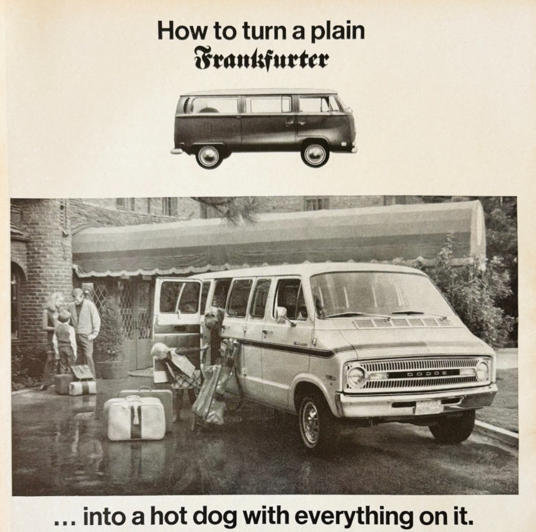 1971 Dodge Sportsman Maxiwagon Advertisement Vintage Automobile Van DWW11A