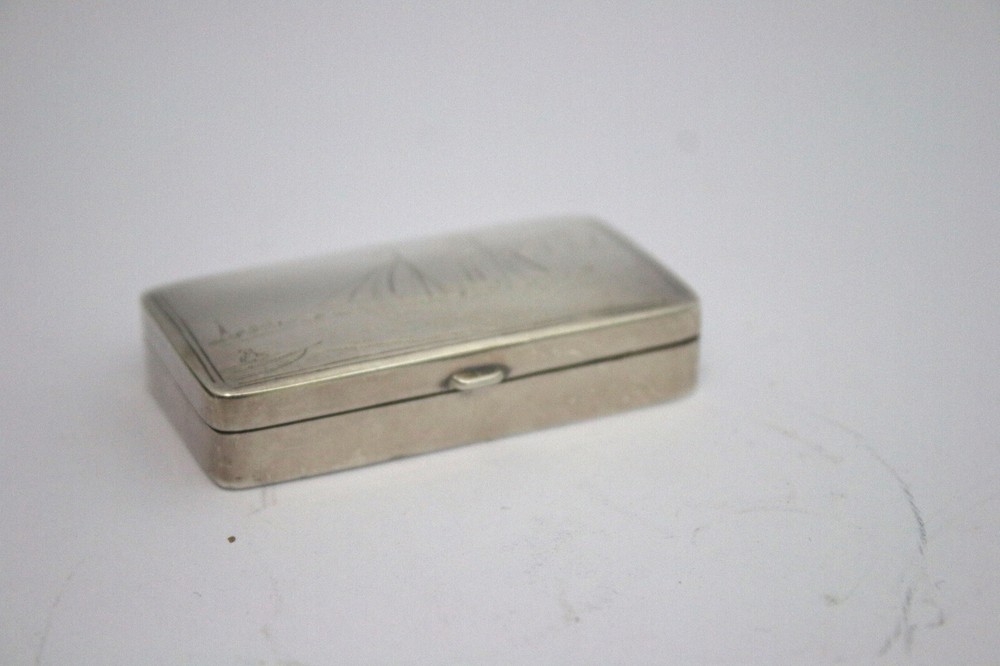 Sterling solid silver stamp box with paddle steamer engraving Elizabeth II