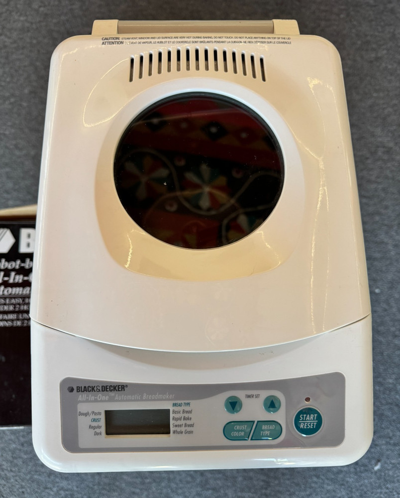 Black & Decker Model B1560 All-In-One Deluxe Automatic Breadmaker Tested