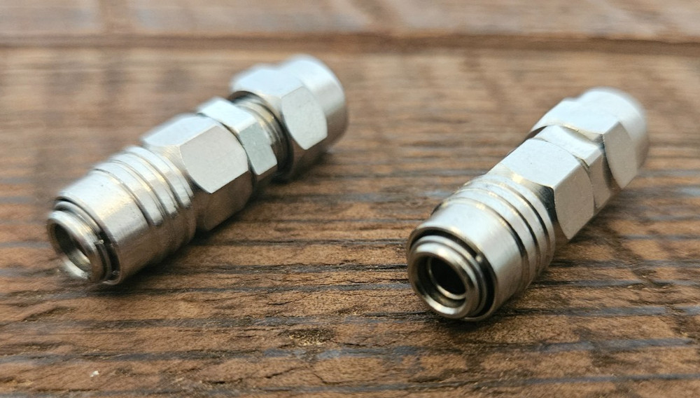 Extech Instruments Digital Manometer Model 407910 with Hard Case & Accessories