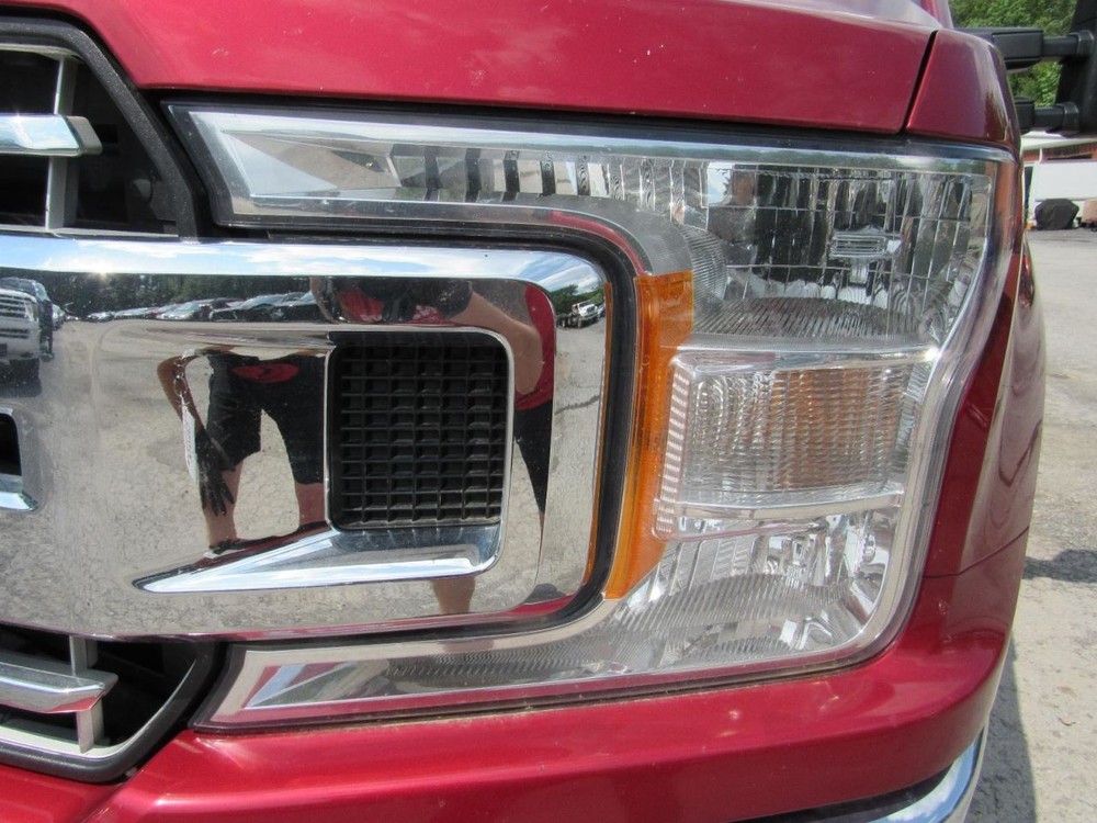 F150 2019 Glove Box 1055087