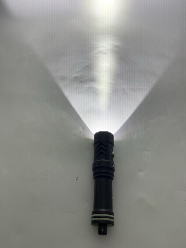 High Performance Dive Light 5000 Lumen Waterproof Torch Night Diving Flashlight