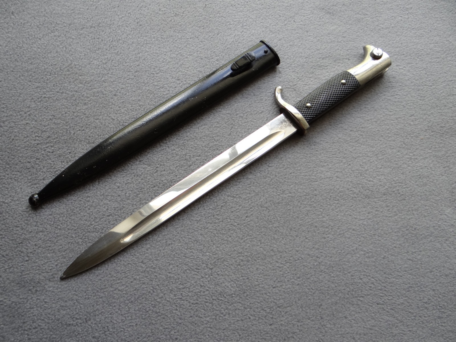 German WKC Knight Head Dress Bayonet with Metal Scabbard, WWII