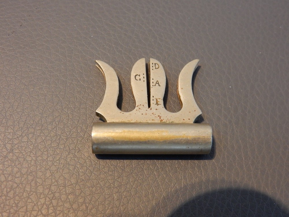 MUSICAL NOTE WHISTLE VICTORIAN   in A