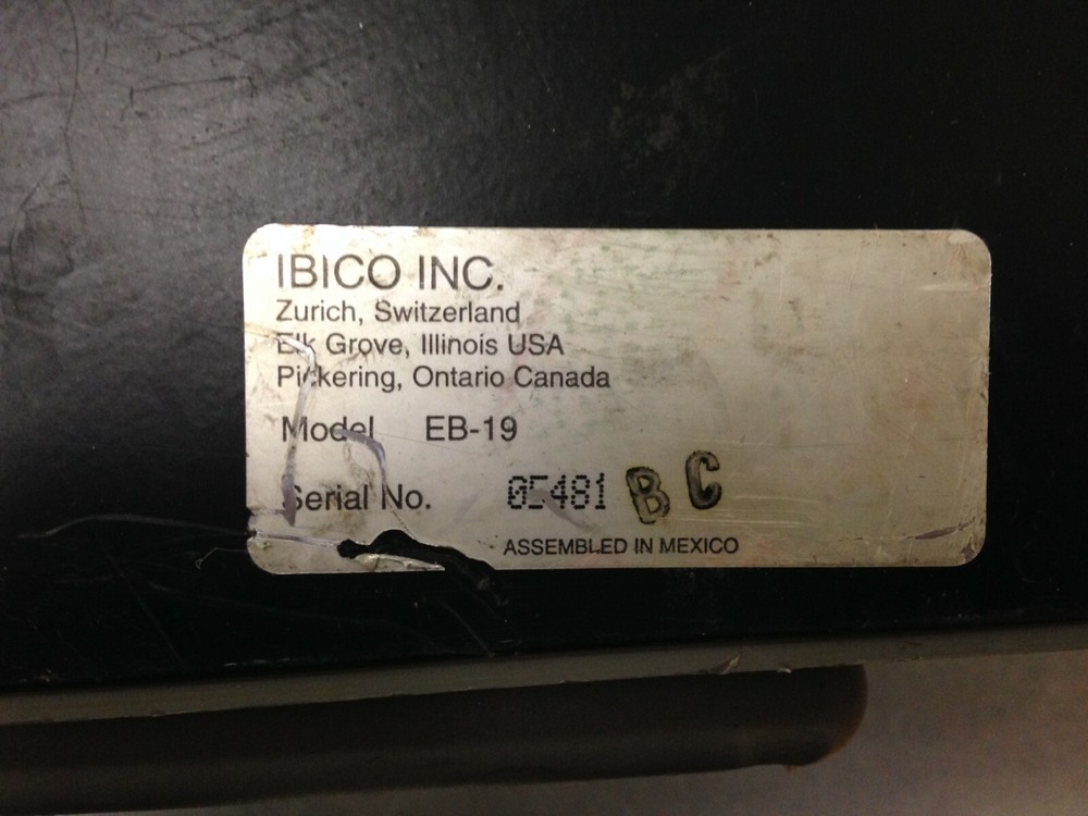 IBICO EB-19 Manual Binding Punch Machine.