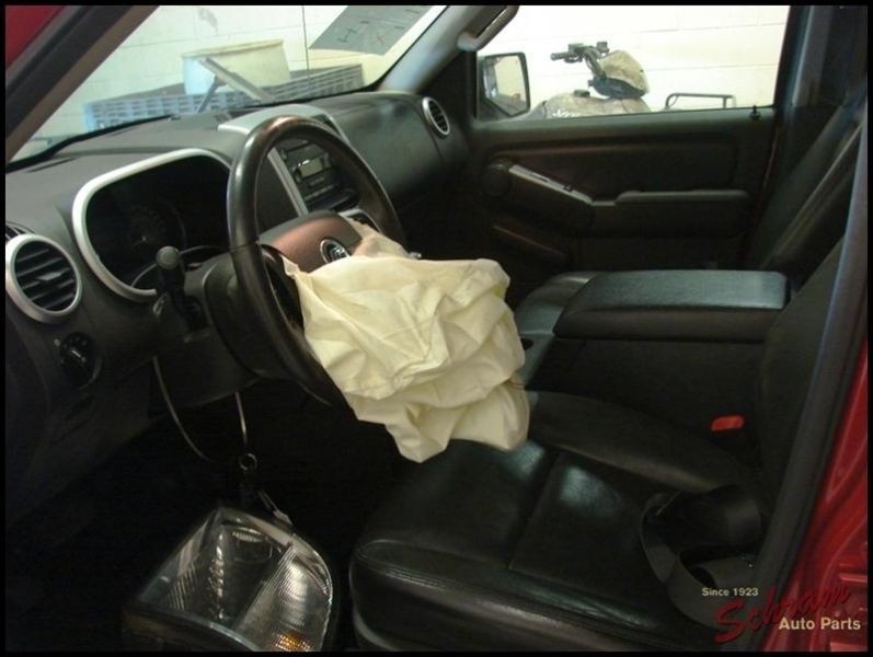 2007 Mercury Mountaineer Jack 1333038