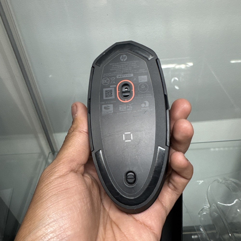 HP Omen PHOTON Wireless Charging Gaming Mouse WORKS GREAT