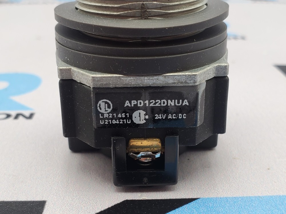 IDEC APD122DNUA Panel Mount Indicator