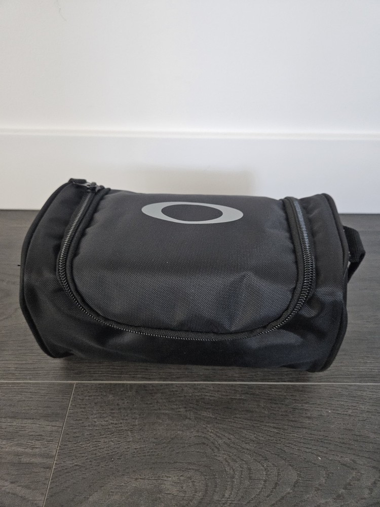 NEW Oakley Universal Soft Snow Goggle Case (Medium) Replacement