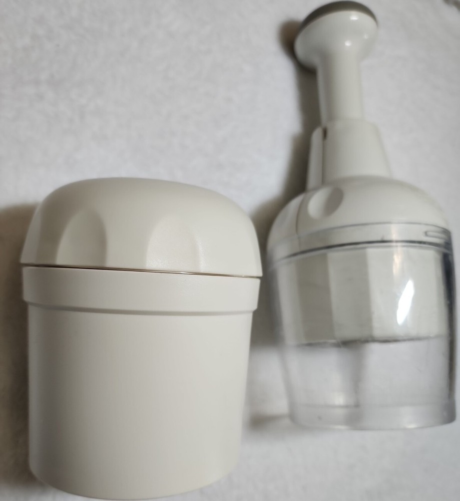 Pampered Chef Chopper & Spiral Slicer Lot missing chopper bottom