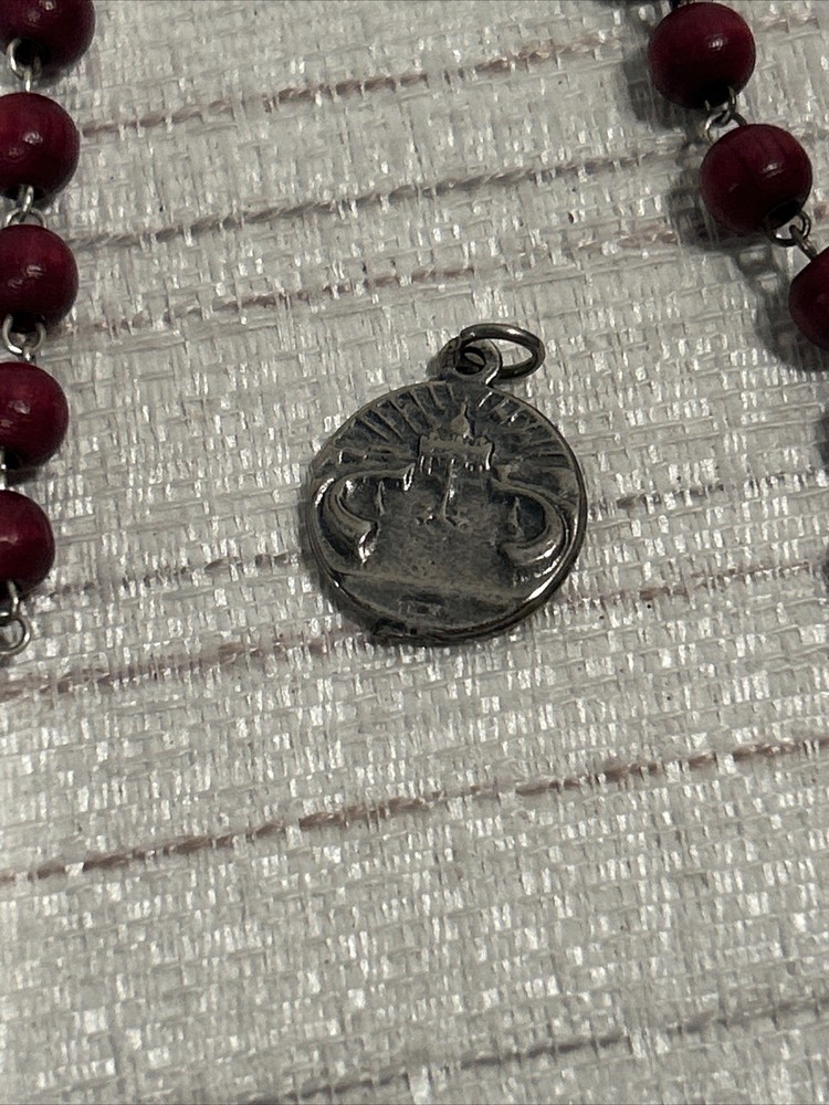 Jubilaeum AD 2000 Rosary Beads & Pope Charm W/ Case