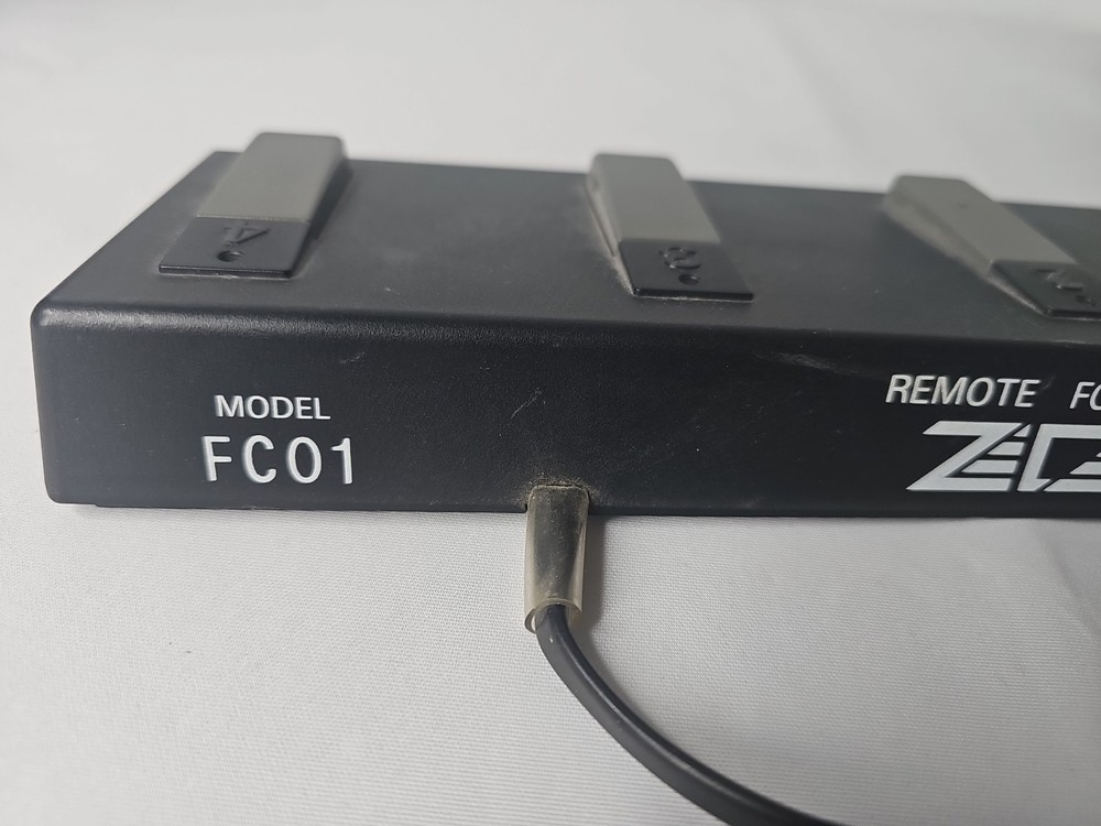 Zoom FC01 Remote Foot Controller 4 Button MIDI Controller w/ Bank Button