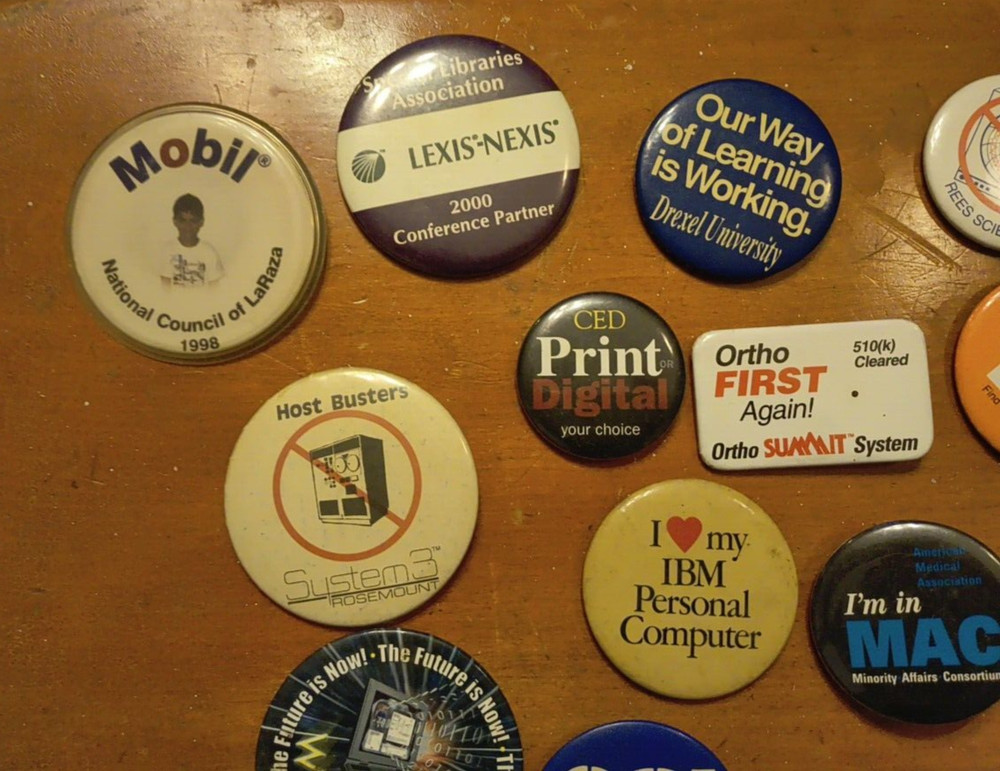 Vintage Early Computer Buttons Pins, Computer Tech Shows Lot
