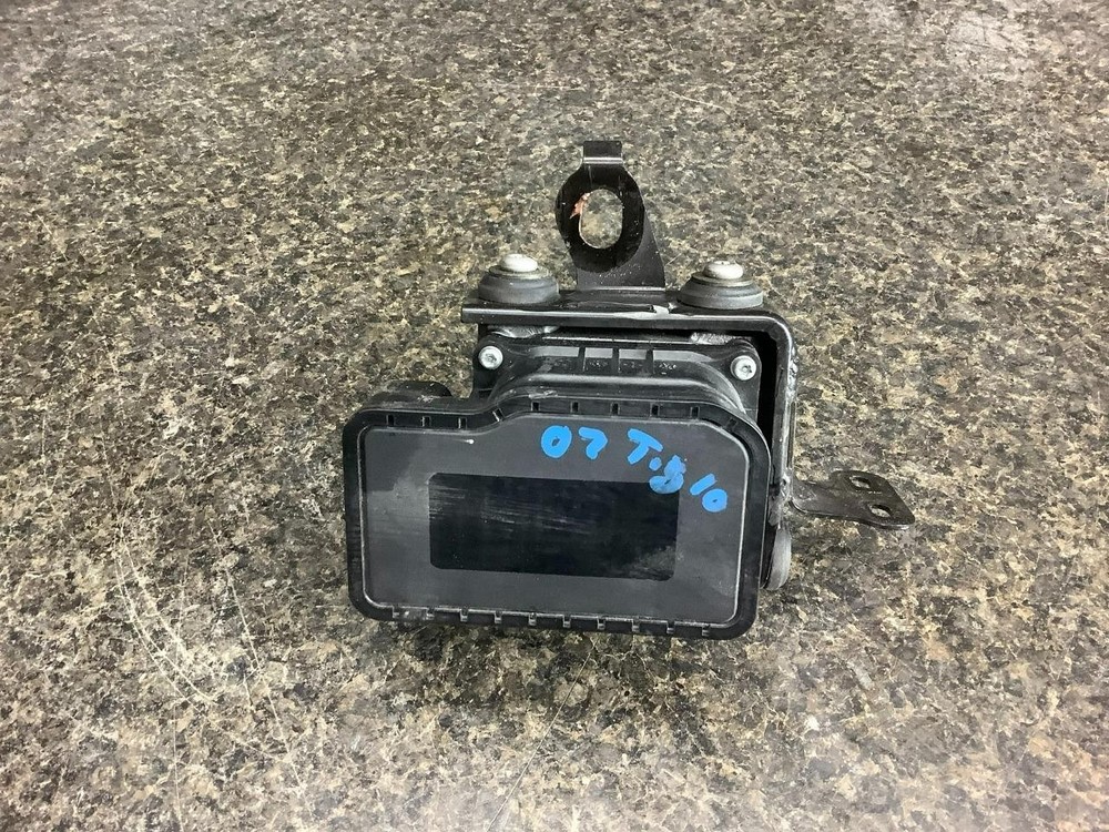 07 Triumph Tiger 1050 ABS Module Pump 3J