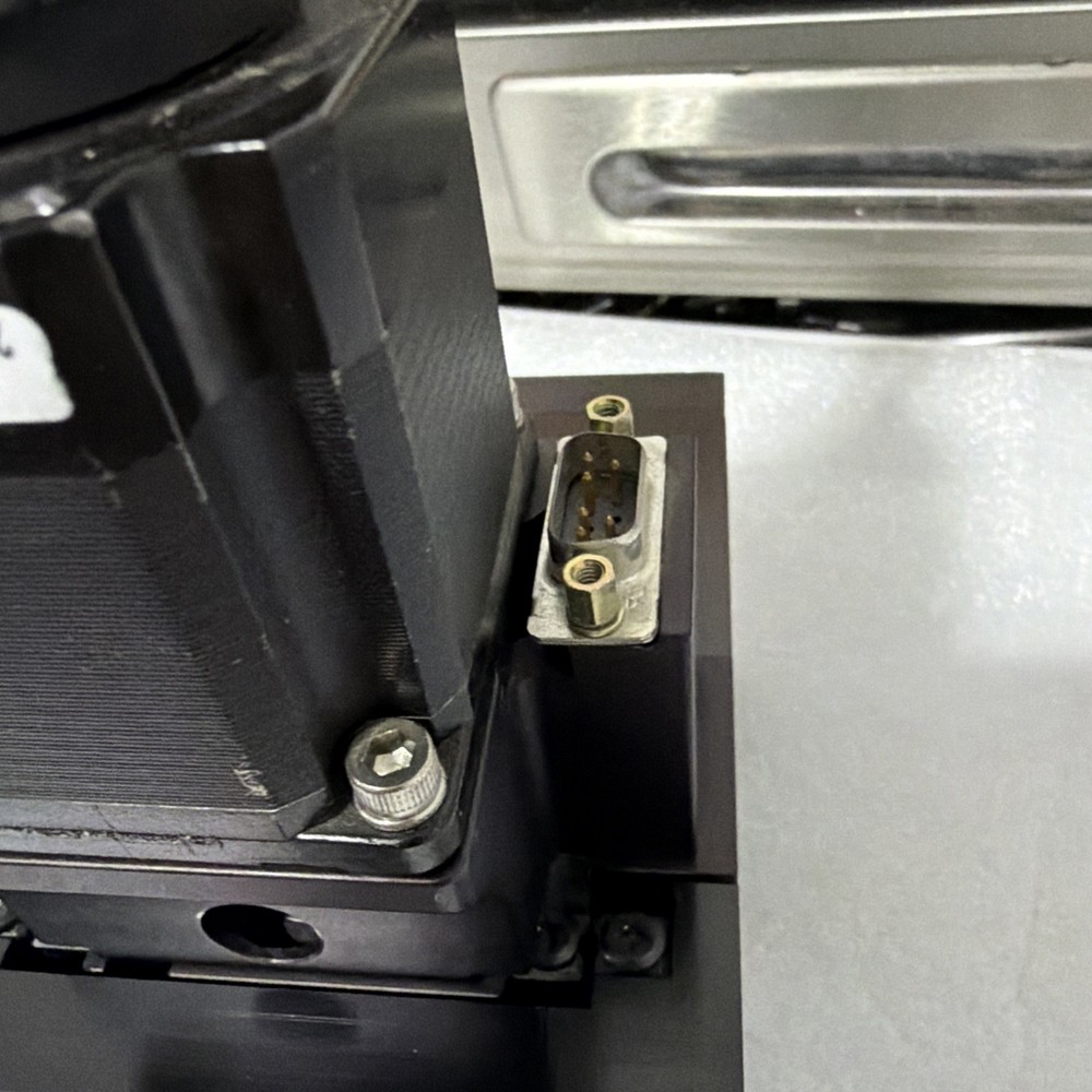 DANAHER Precision Systems motorized precision stage NEMA23 with mounting bracket