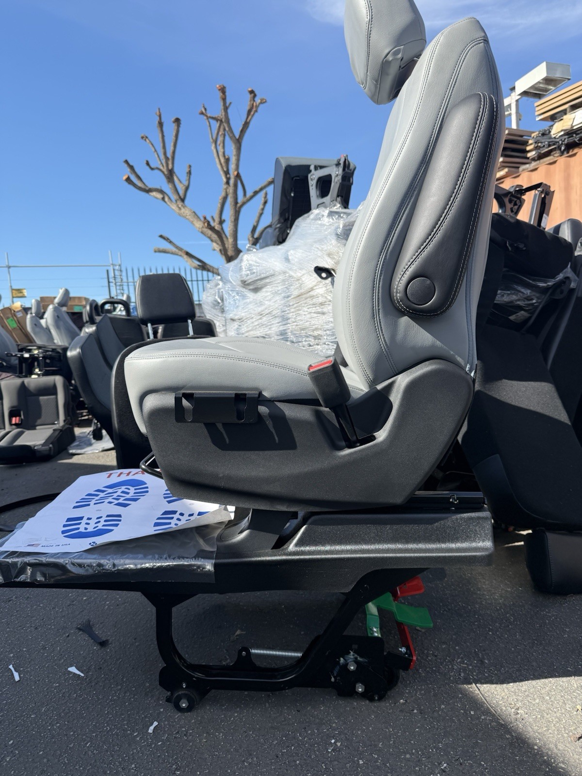 Braunability Wheelchair Van Seat Chrysler Pacifica Rh Side Passenger Seat Grey