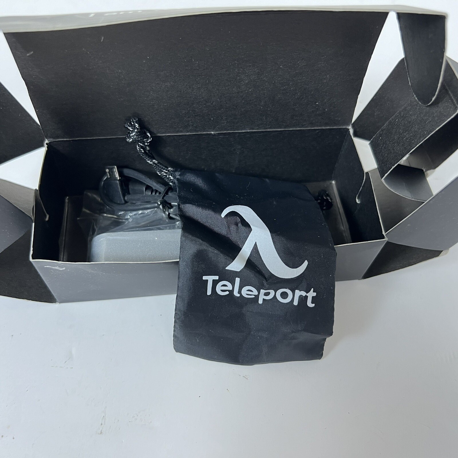 Autonomous (A45) Teleport VR Headset / Phone Goggles / Virtual Reality/White New