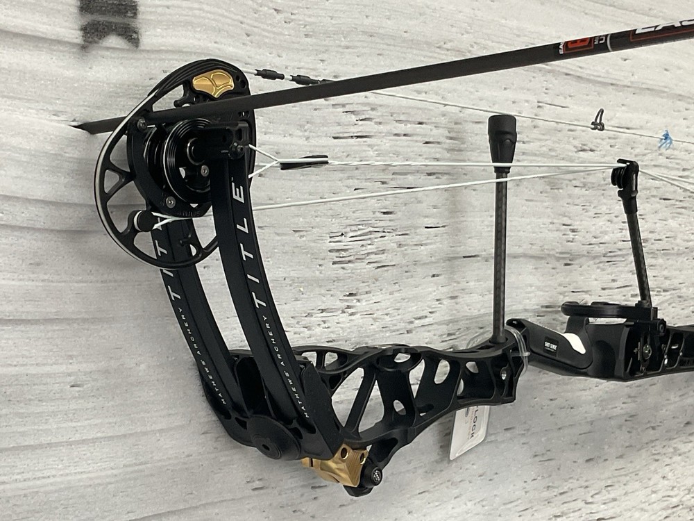 Mathews Title 40, RH In Black