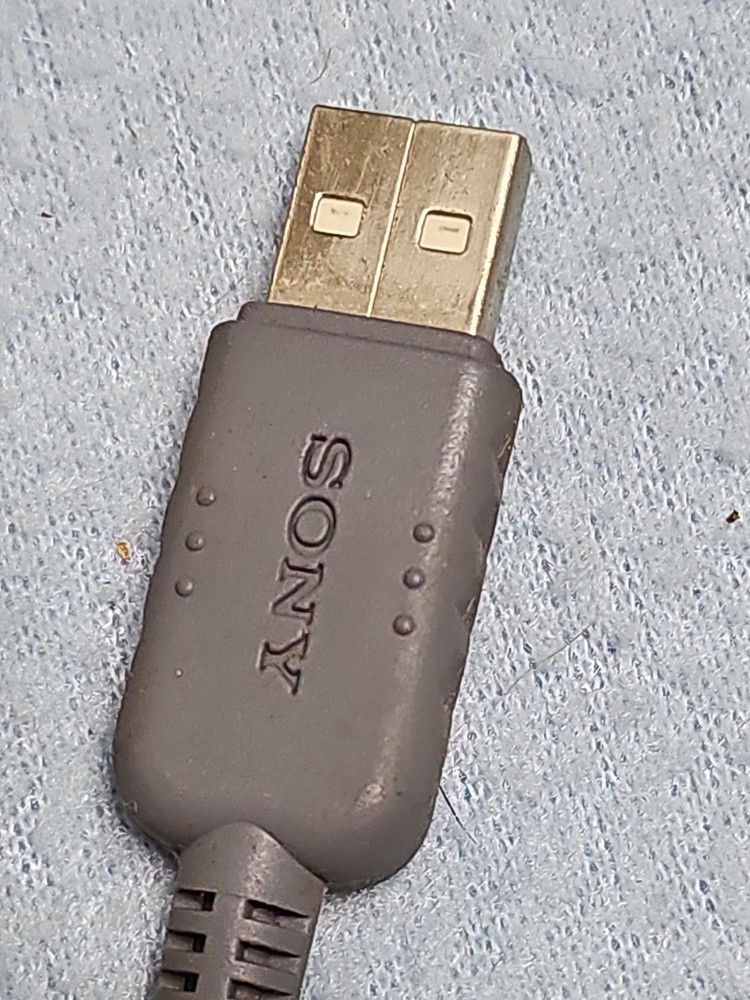 SONY PCGA-UFD5 VAIO Silver 3.5" External Interface Floppy Drive Untested