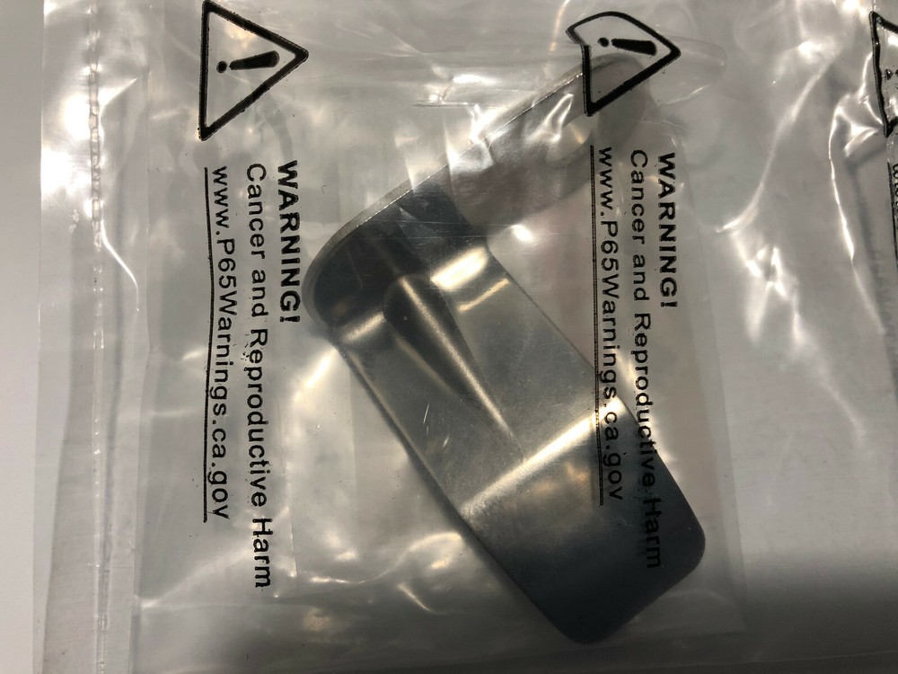 REGULATOR/RECTIFIER W/ RIGHT ANGLE PLUG RETAINER BIG TWIN 1970-99