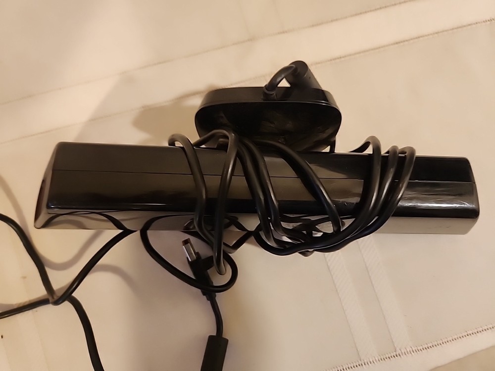 Microsoft Xbox 360 Kinect Connect Black Sensor Bar Model # 1414