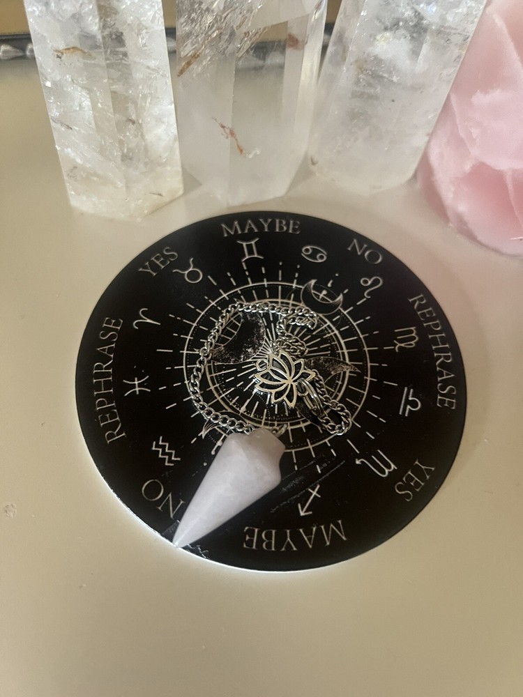 New Snow quart stone pendulum with board