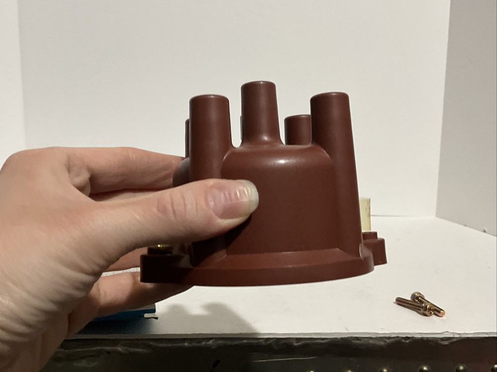 Yec Distributor Cap 37529