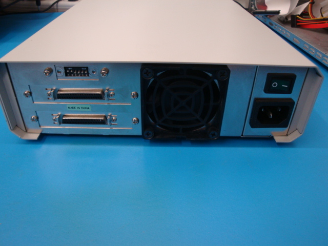 Plasmon MOD910E External SCSI MO Drive 9.1GB MOD910