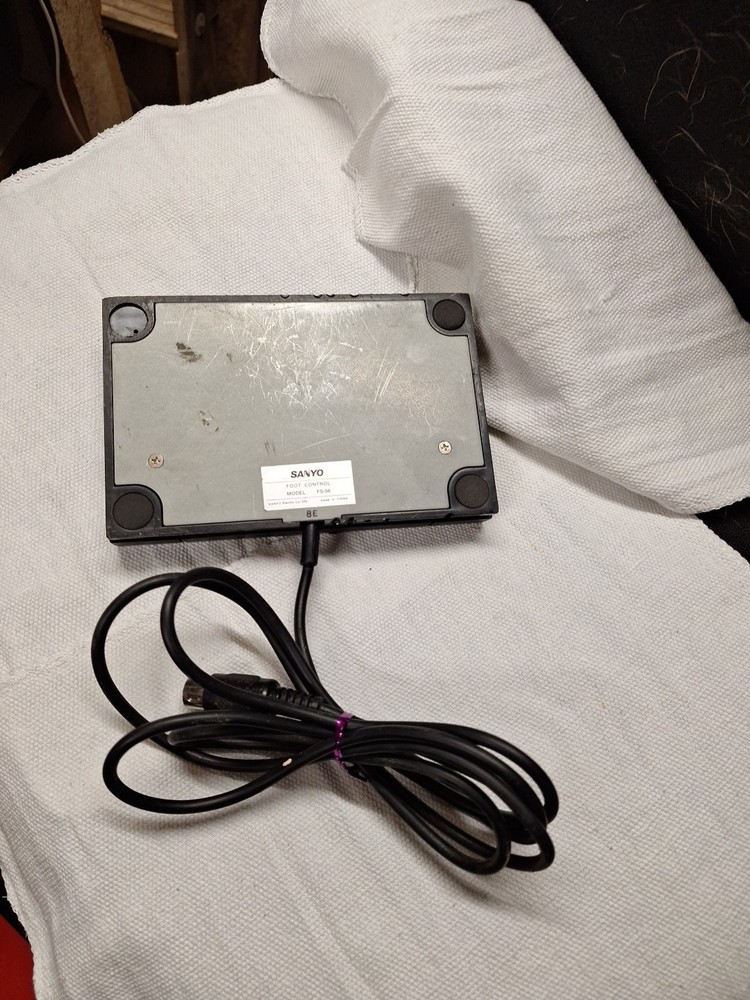 Sanyo Foot Control Model FS-56
